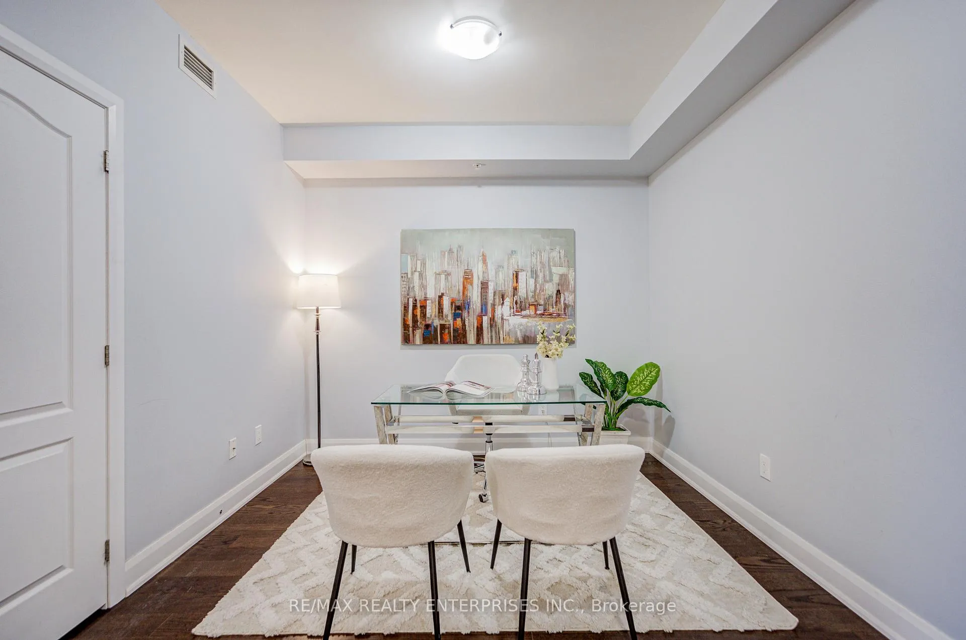 Photo 10 of Unit 607, 2480 Prince Michael Drive, Oakville, Joshua Creek — HOMEH