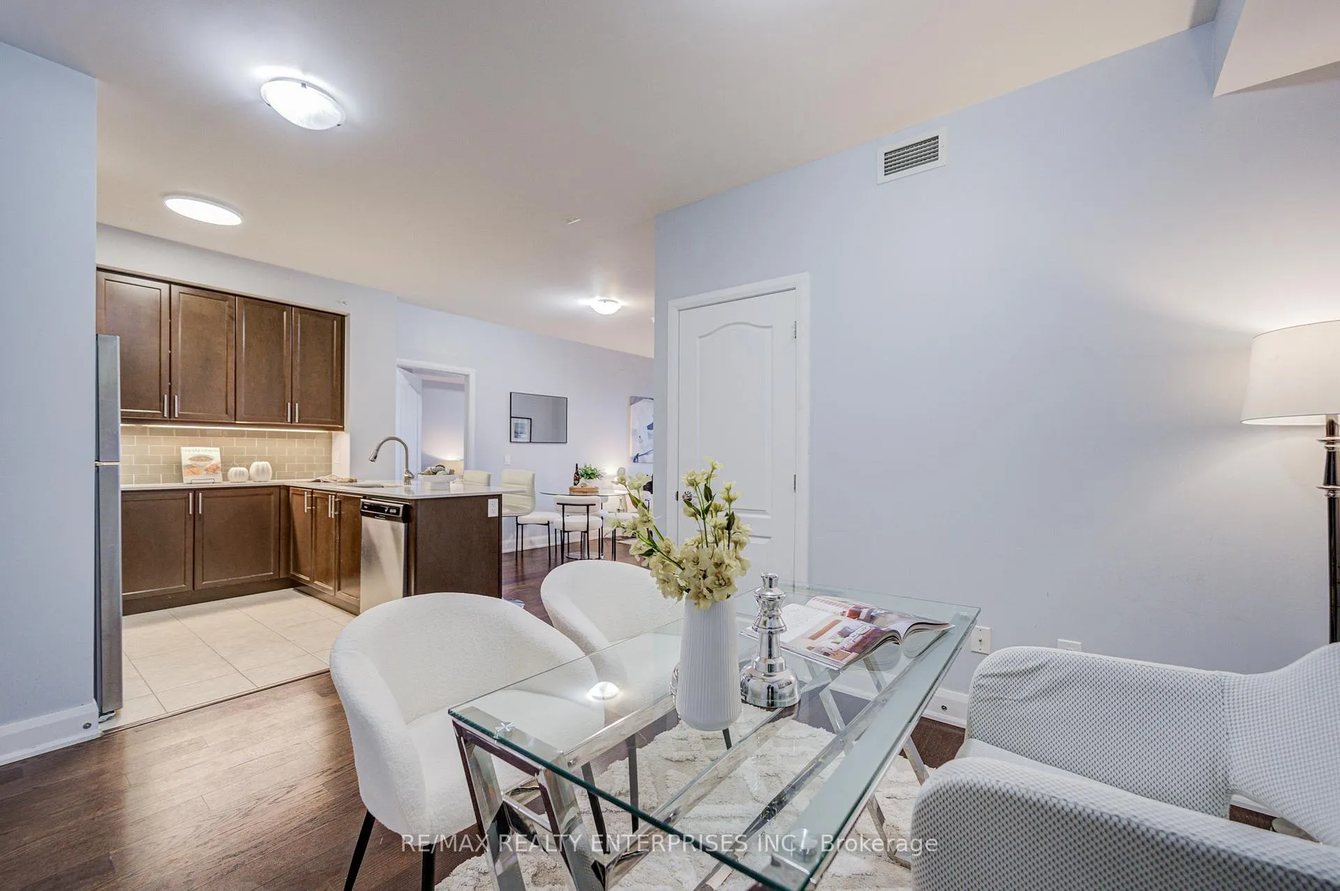 Photo 11 of Unit 607, 2480 Prince Michael Drive, Oakville, Joshua Creek — HOMEH