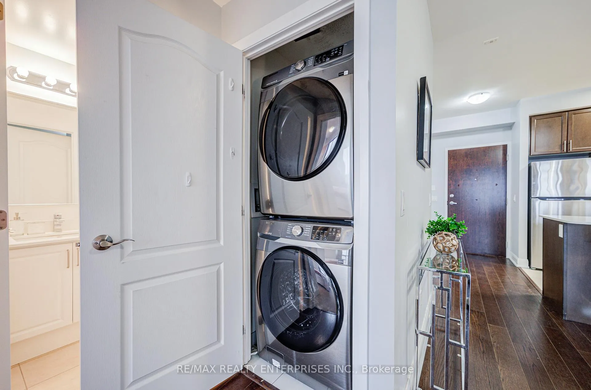 Photo 23 of Unit 607, 2480 Prince Michael Drive, Oakville, Joshua Creek — HOMEH
