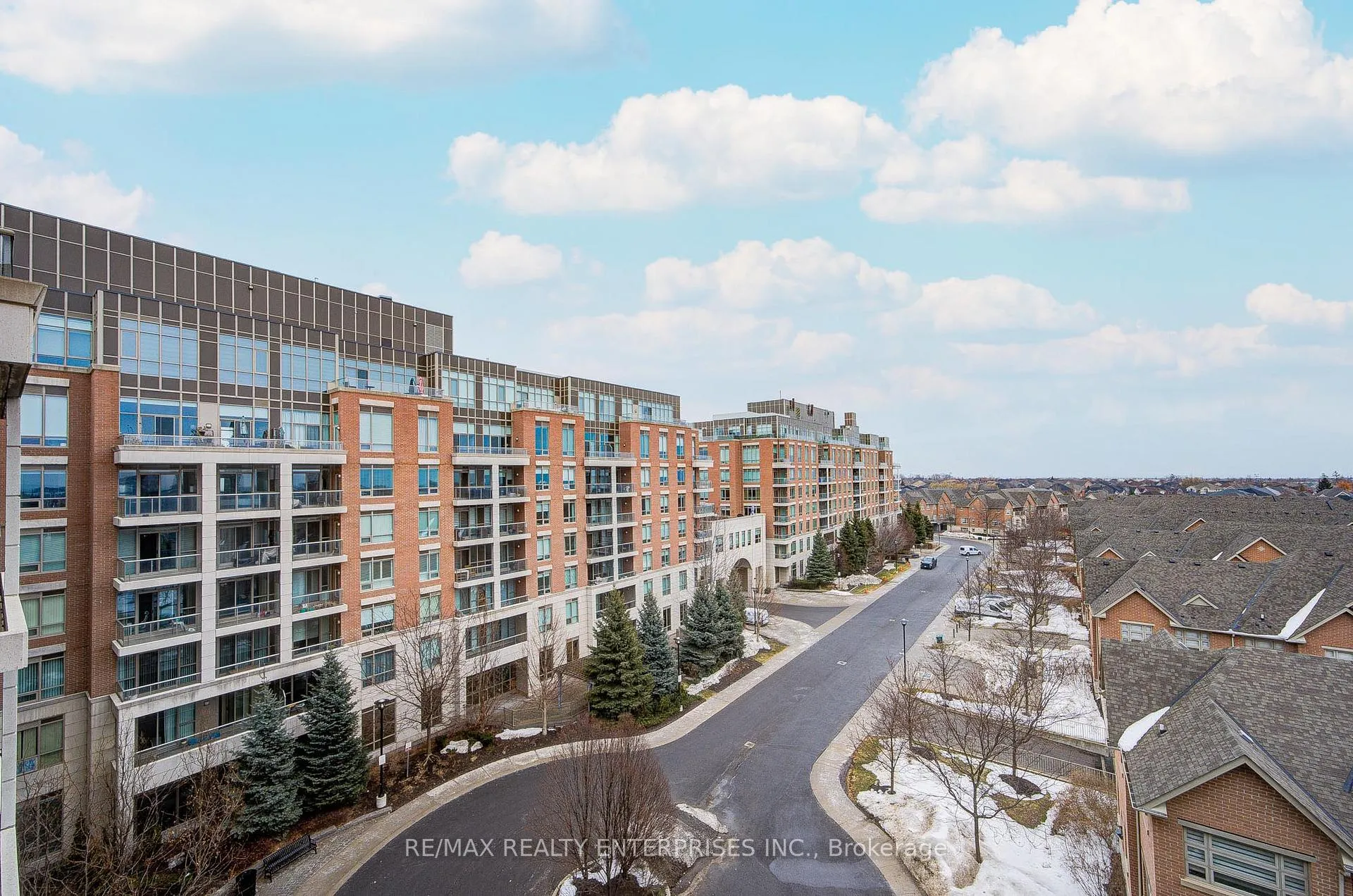 Photo 38 of Unit 607, 2480 Prince Michael Drive, Oakville, Joshua Creek — HOMEH