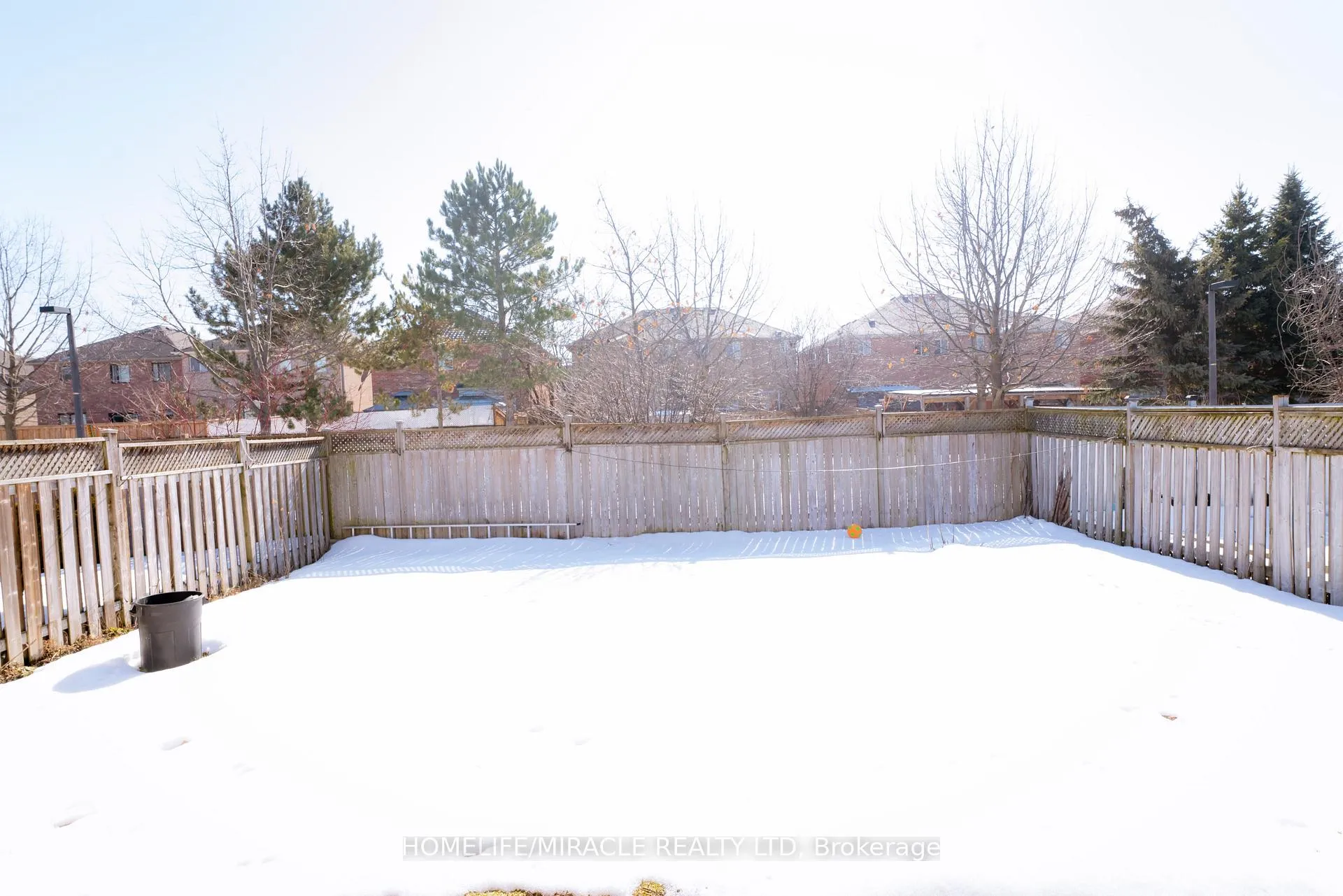 Photo 7 of 16 Dunure Crescent, Brampton, Fletcher's Meadow — HOMEH