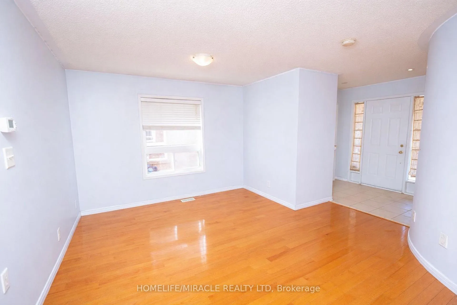 Photo 9 of 16 Dunure Crescent, Brampton, Fletcher's Meadow — HOMEH