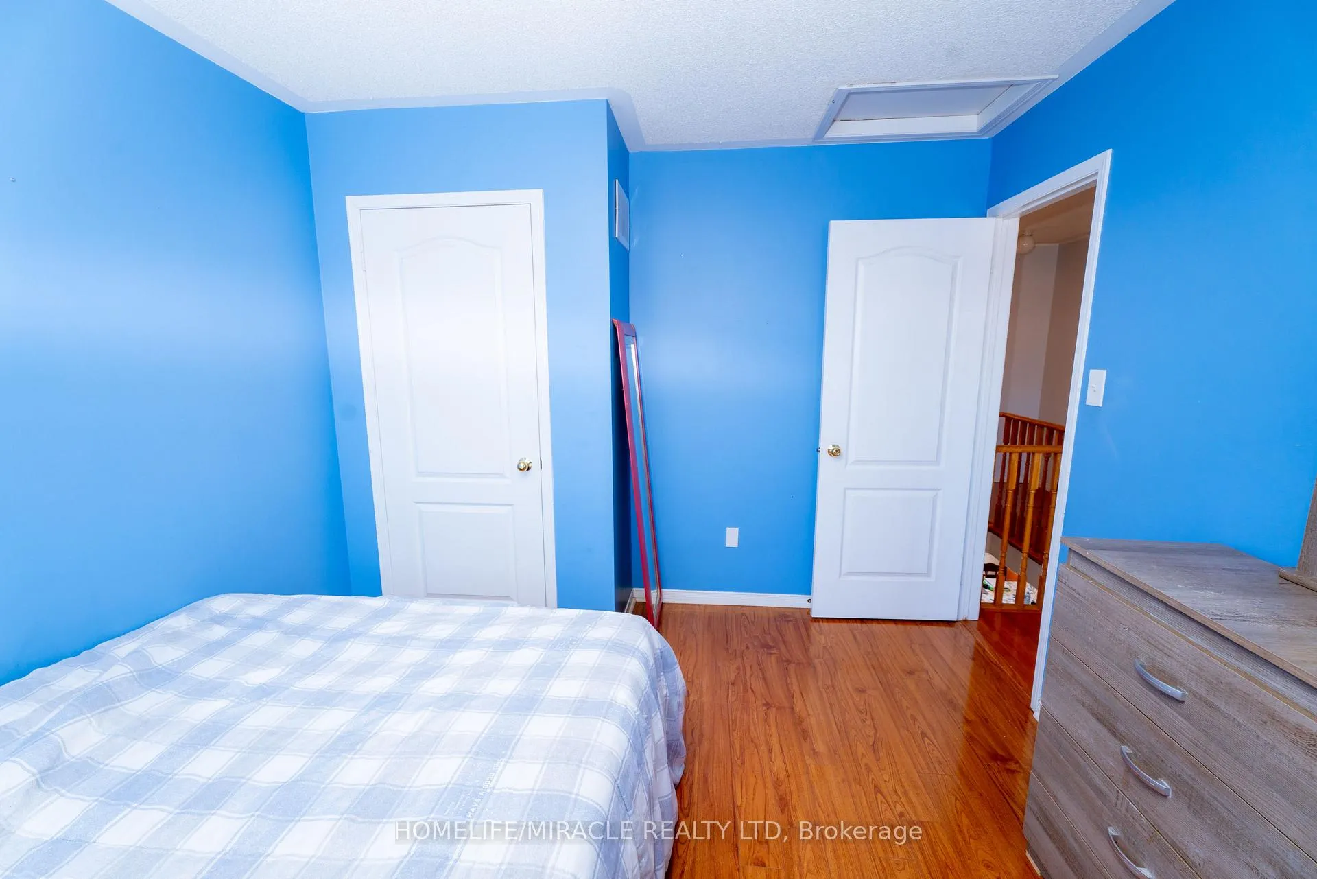 Photo 24 of 16 Dunure Crescent, Brampton, Fletcher's Meadow — HOMEH