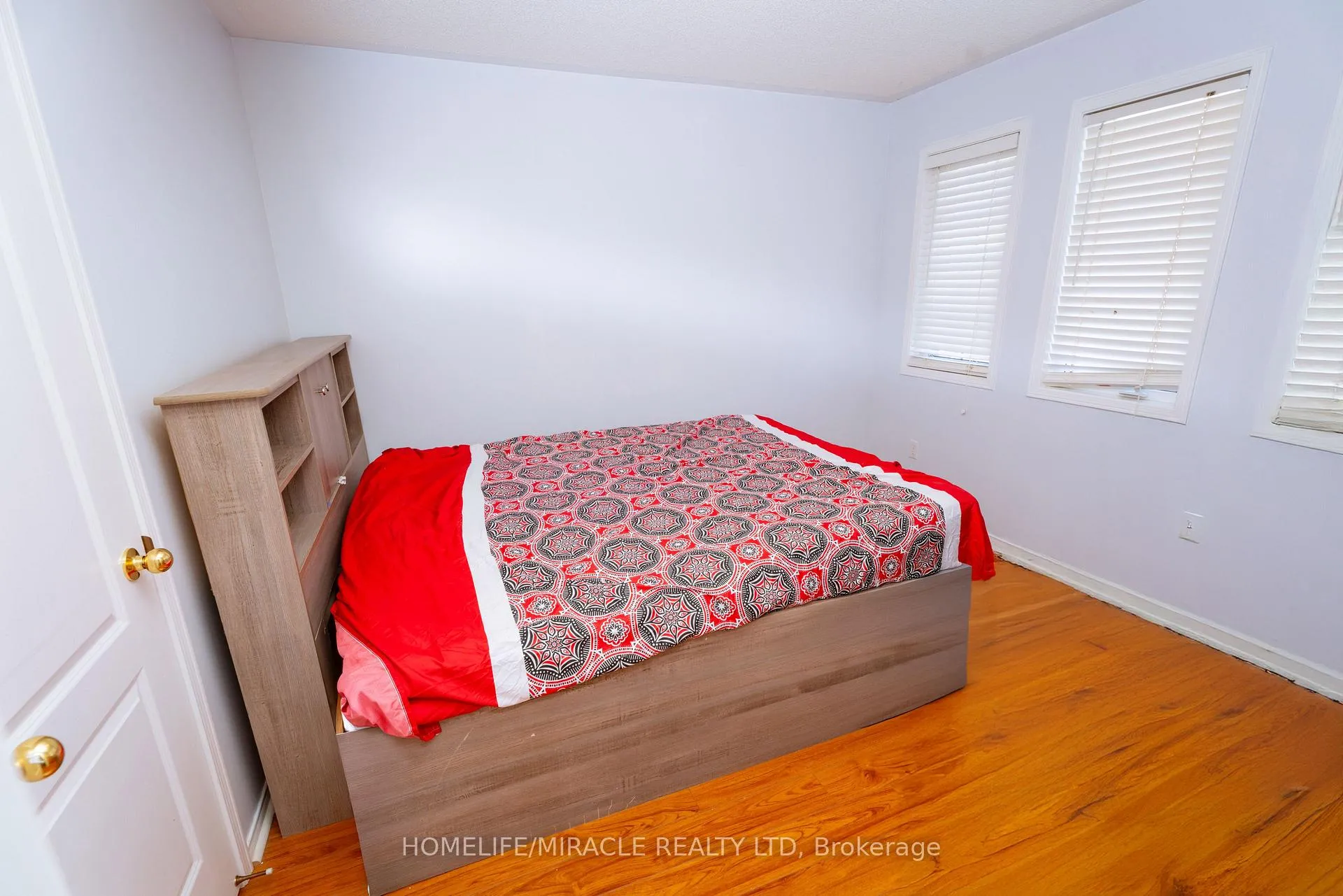 Photo 26 of 16 Dunure Crescent, Brampton, Fletcher's Meadow — HOMEH