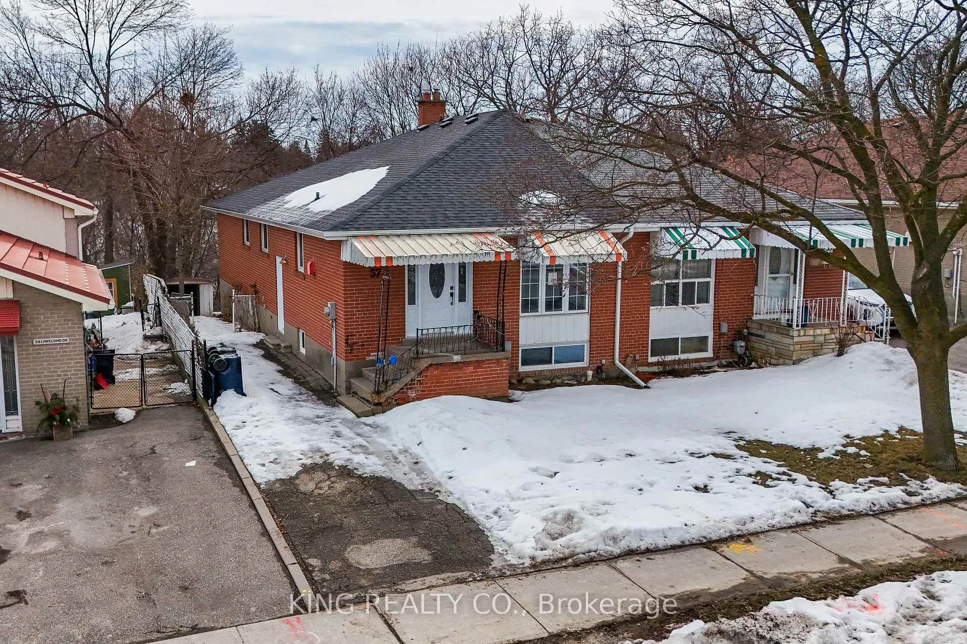 Photo 2 of 57 Lakeland Drive, Etobicoke, Thistletown-Beaumonde Heights — HOMEH