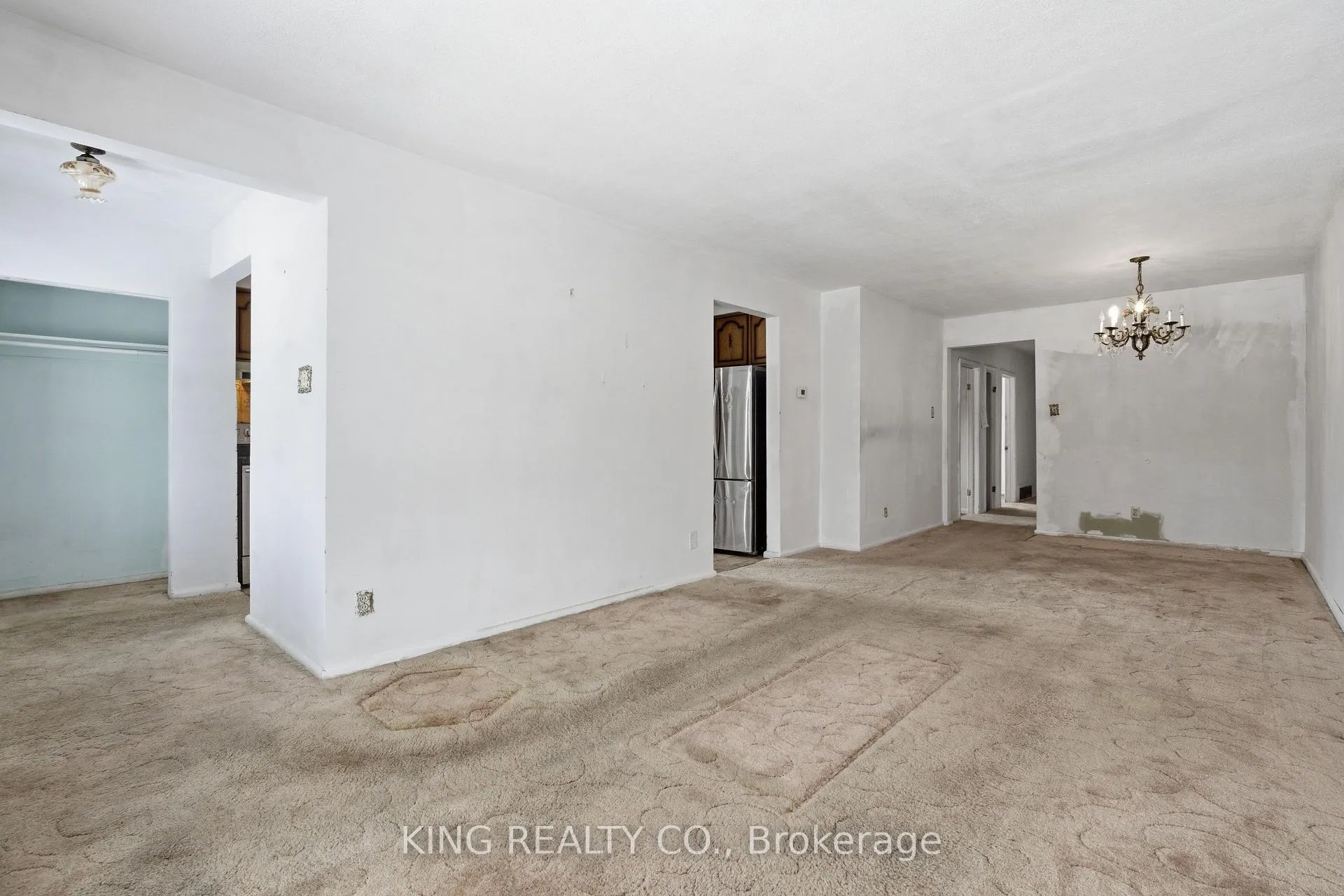 Photo 5 of 57 Lakeland Drive, Etobicoke, Thistletown-Beaumonde Heights — HOMEH
