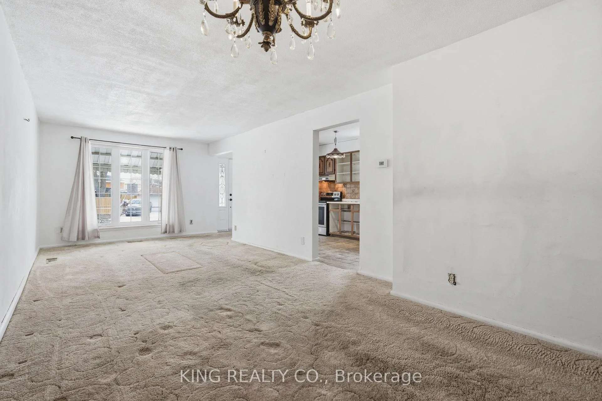 Photo 7 of 57 Lakeland Drive, Etobicoke, Thistletown-Beaumonde Heights — HOMEH
