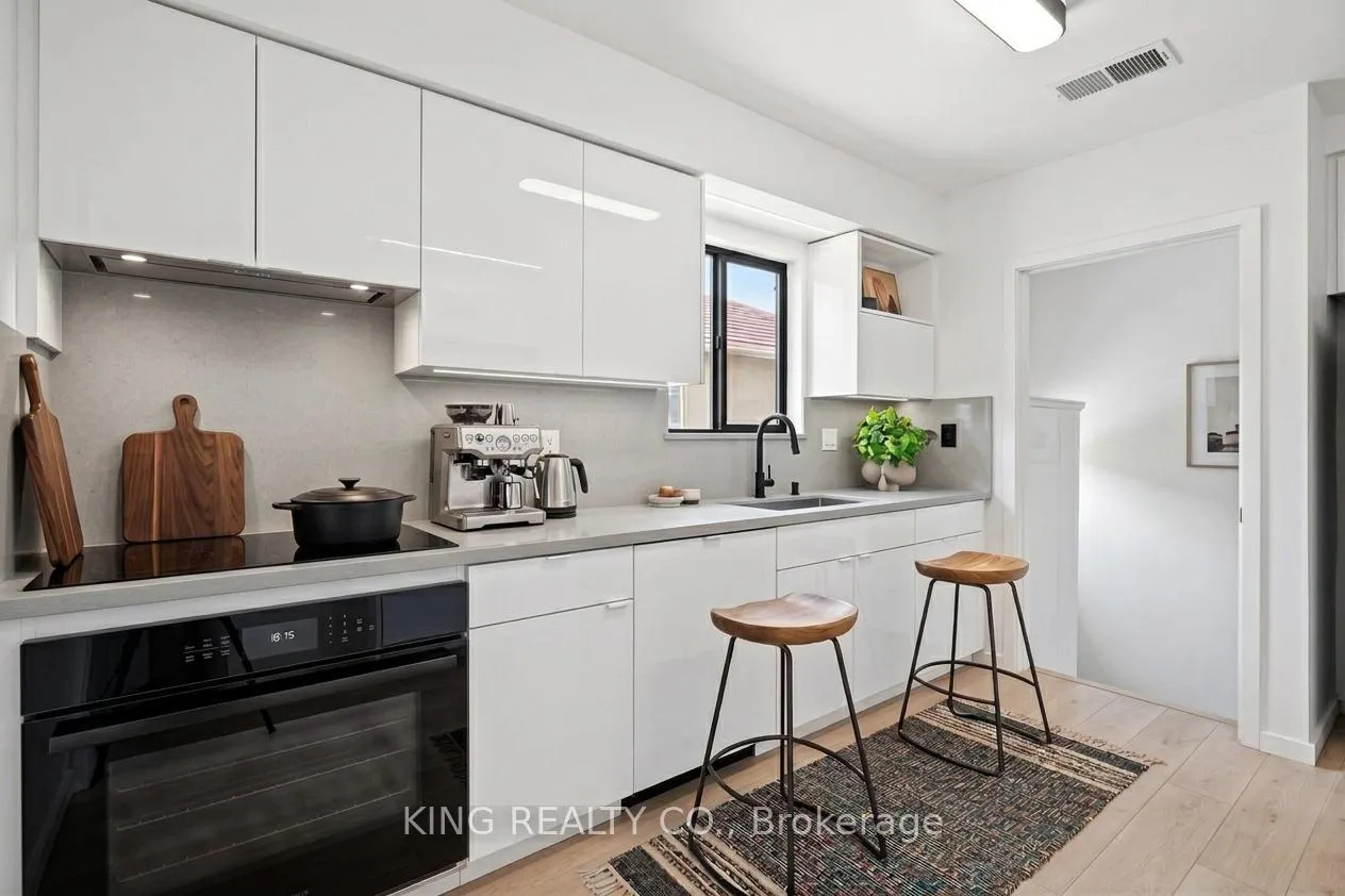 Photo 9 of 57 Lakeland Drive, Etobicoke, Thistletown-Beaumonde Heights — HOMEH