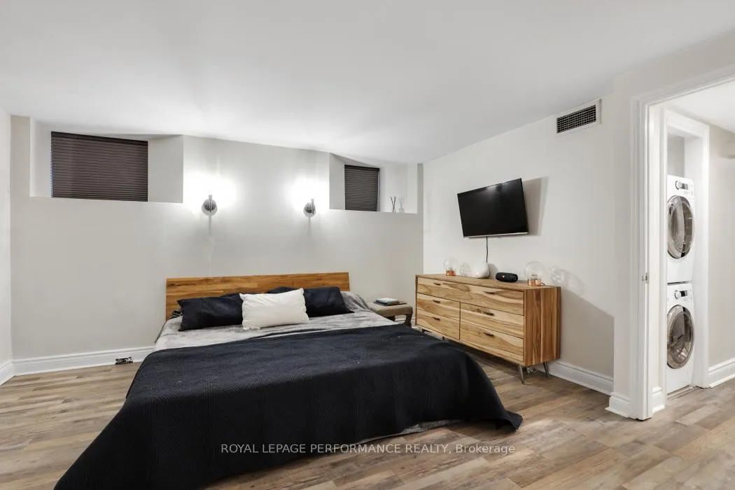Photo 20 of Unit 3, 292 Laurier Avenue E, Ottawa, Sandy Hill — HOMEH