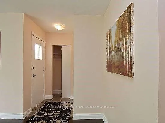 Photo 6 of 14 Dorward Drive, Etobicoke, Mount Olive-Silverstone-Jamestown — HOMEH