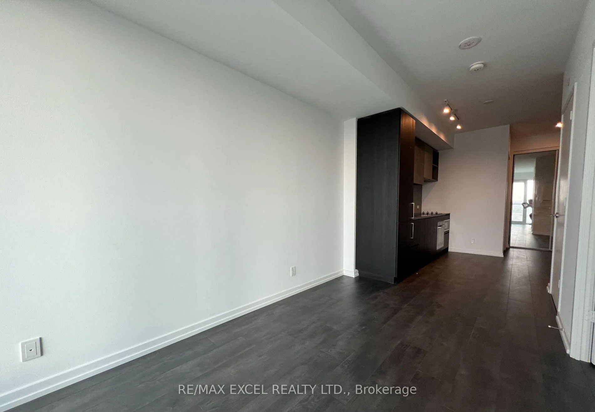 Photo 2 of Unit 2007, 7890 Jane Street, Vaughan, Vaughan Corporate Centre — HOMEH
