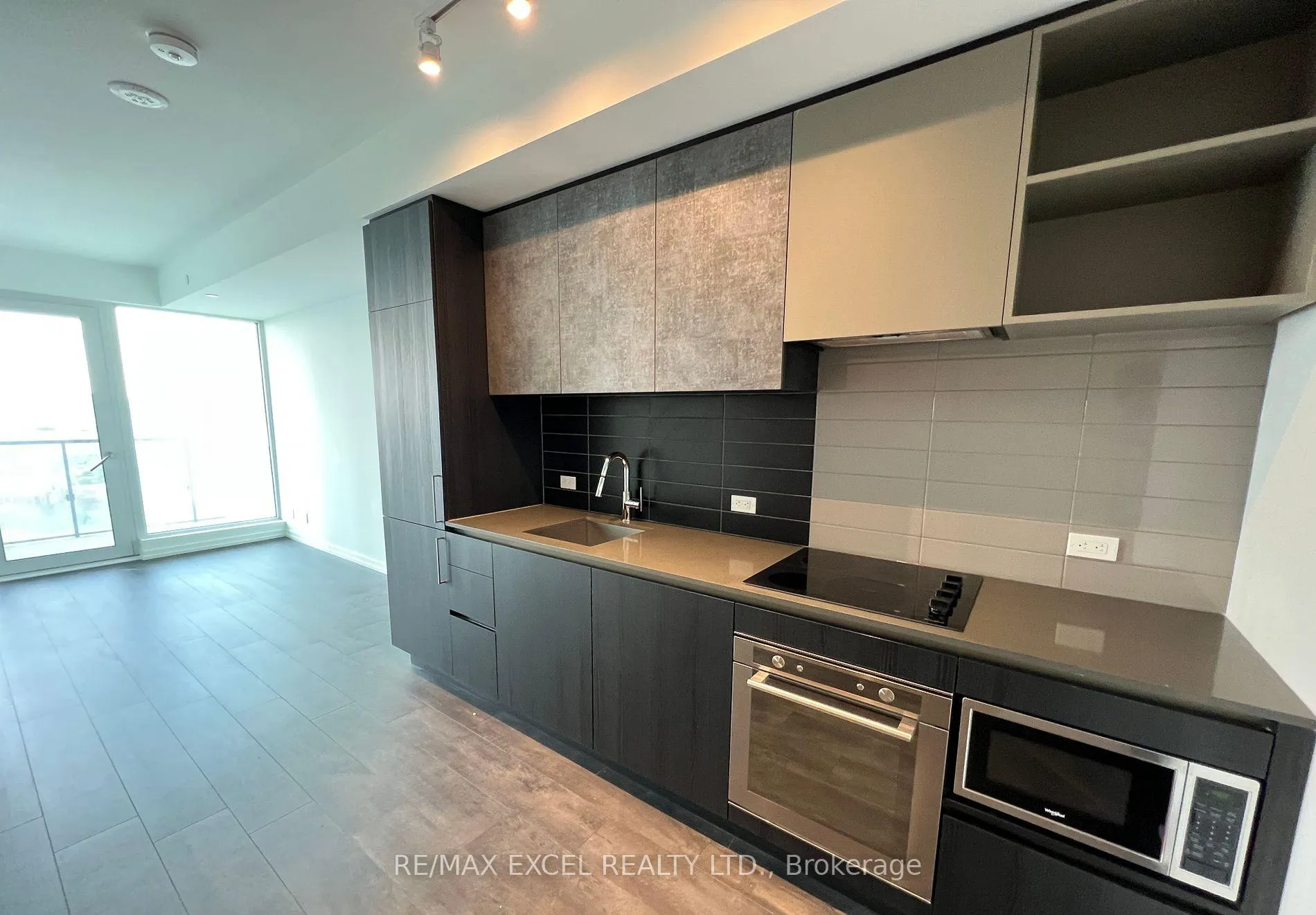 Photo 3 of Unit 2007, 7890 Jane Street, Vaughan, Vaughan Corporate Centre — HOMEH
