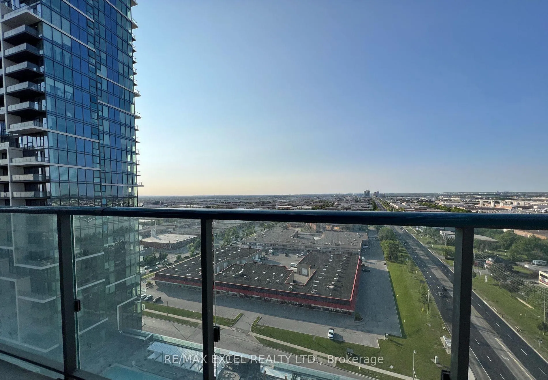 Photo 6 of Unit 2007, 7890 Jane Street, Vaughan, Vaughan Corporate Centre — HOMEH