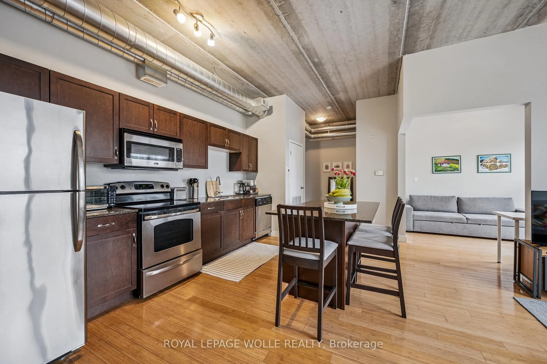 Photo 7 of Unit 203, 36 Regina Street N, Waterloo — HOMEH