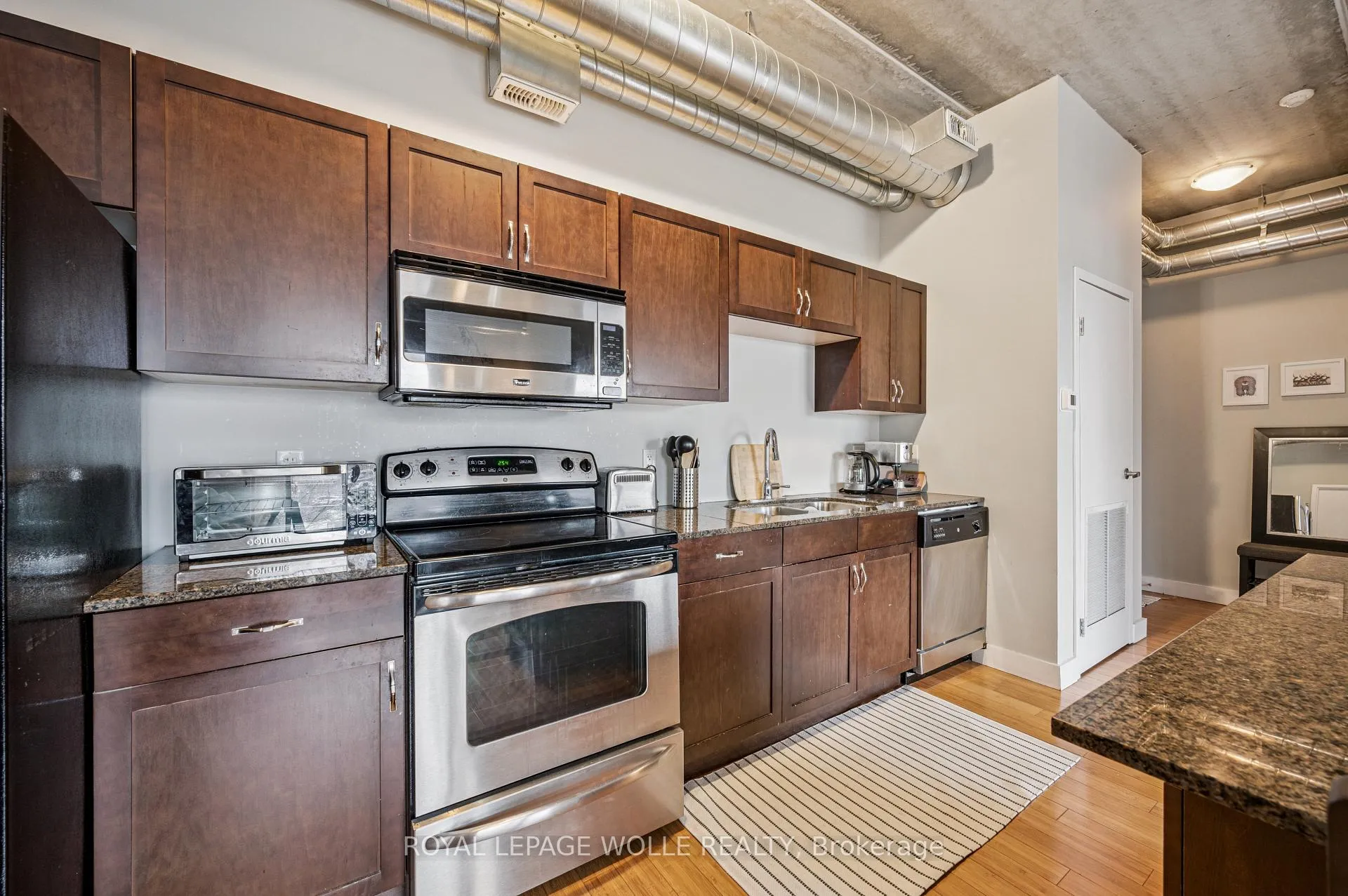 Photo 8 of Unit 203, 36 Regina Street N, Waterloo — HOMEH