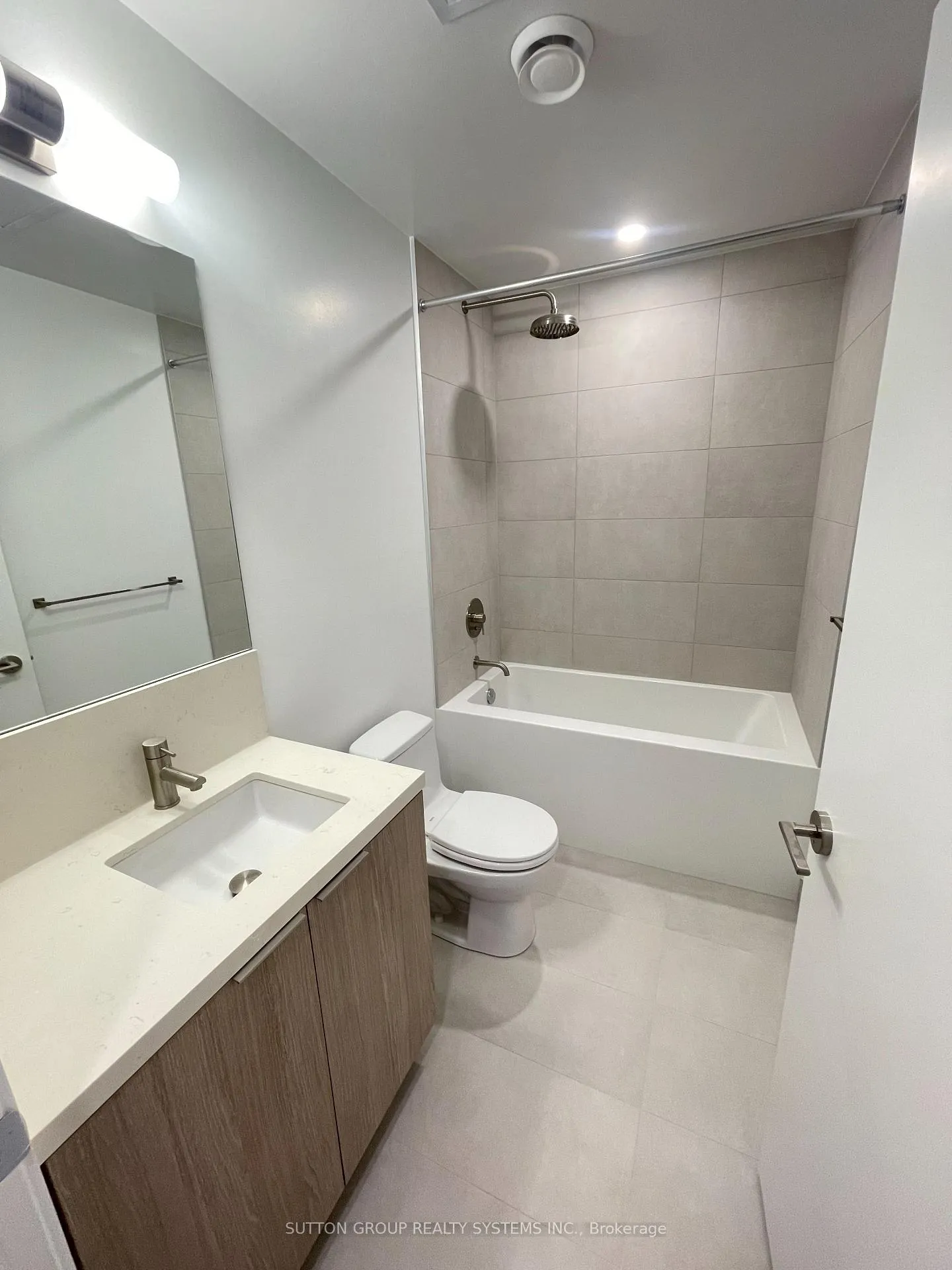 Photo 15 of Unit 1915, 2020 Bathurst Street, Toronto, Humewood-Cedarvale — HOMEH