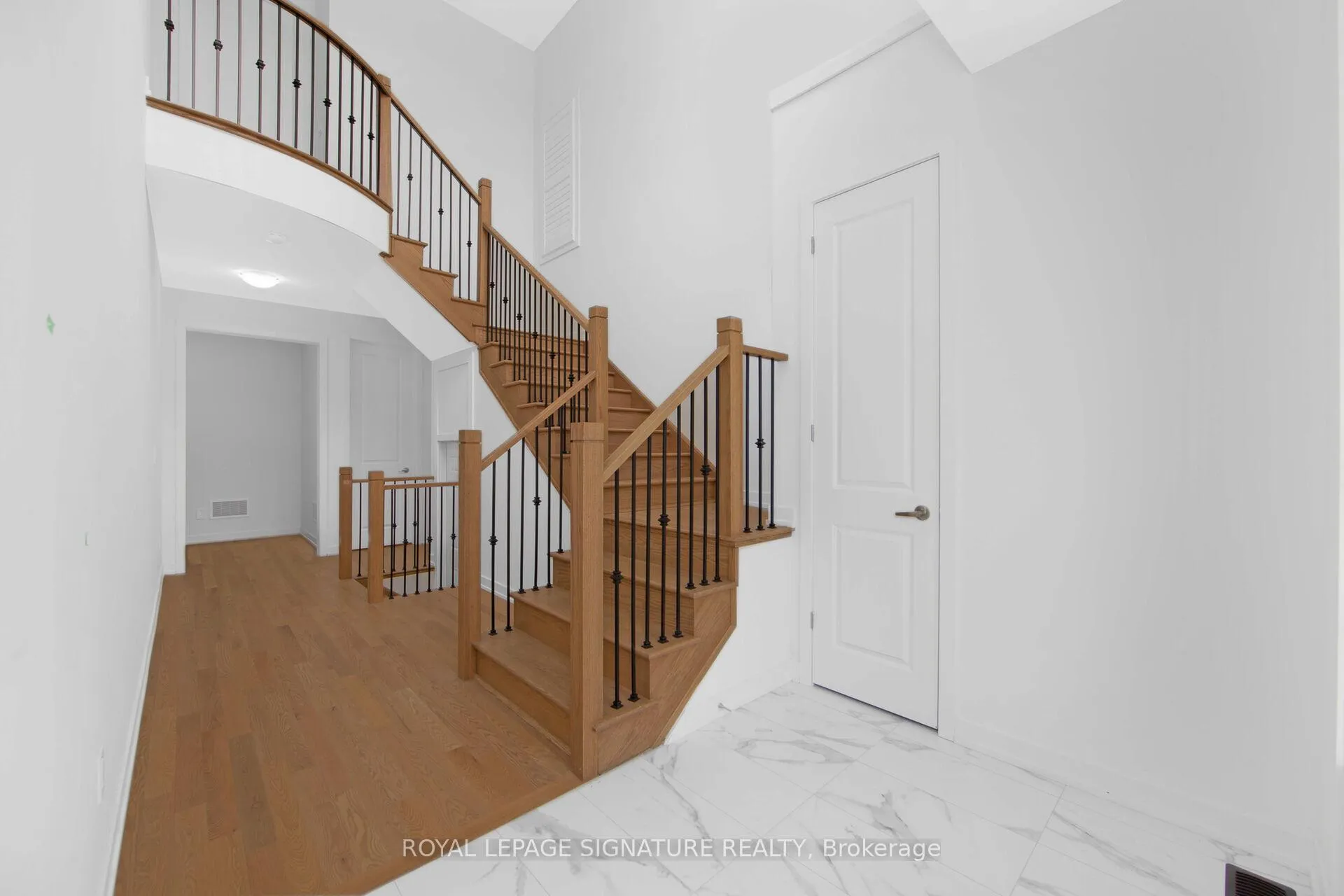 Photo 2 of Unit 23, 400 Finch Avenue, Pickering, Rouge Park — HOMEH