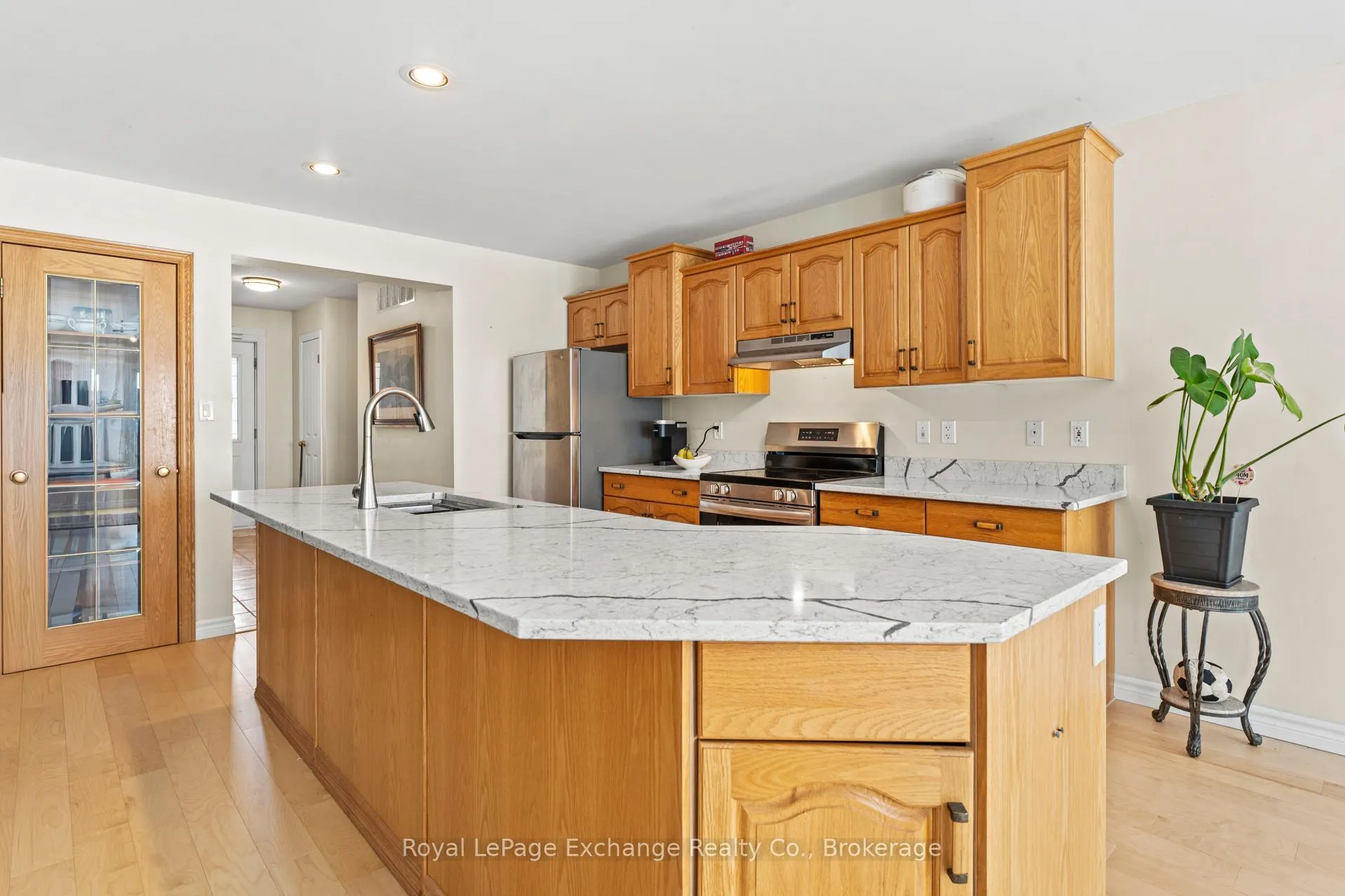 Photo 11 of 1144 Shevchenko Boulevard, Kincardine — HOMEH