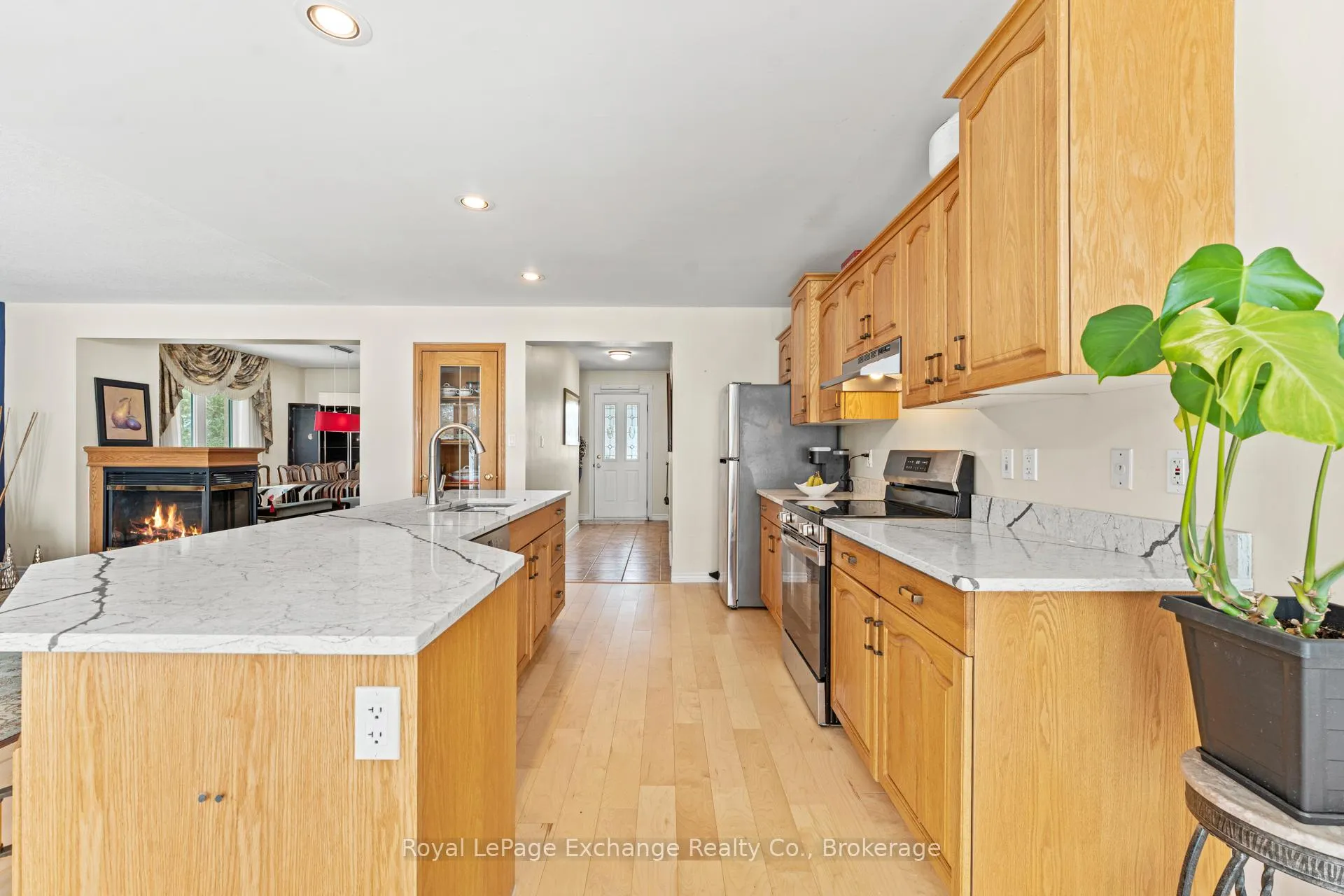 Photo 12 of 1144 Shevchenko Boulevard, Kincardine — HOMEH