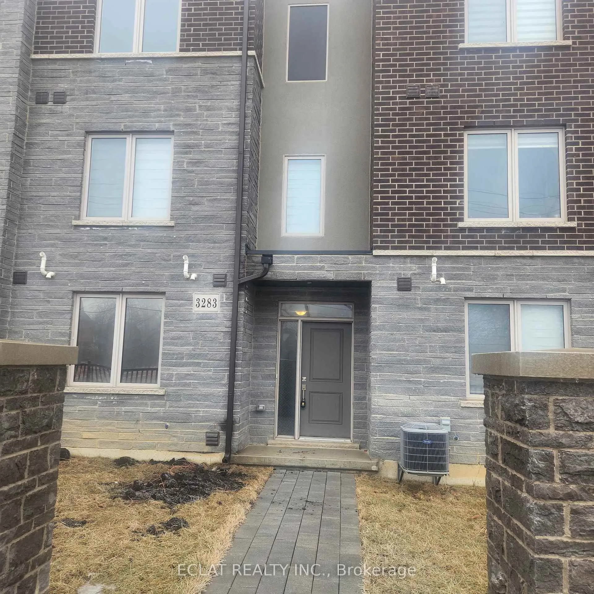Front of 3283 Homestead Drive