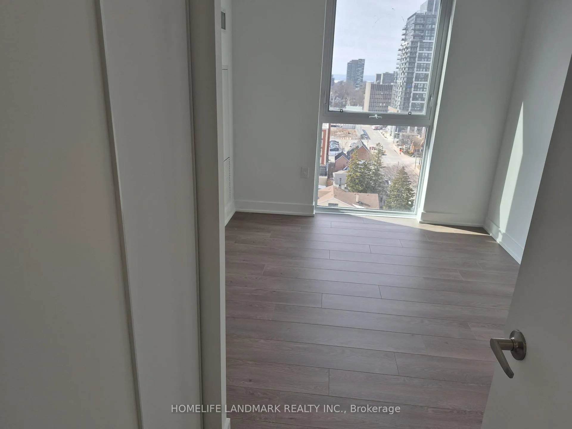 Photo 7 of Unit 1208, 2088 James Street, Burlington, Brant — HOMEH