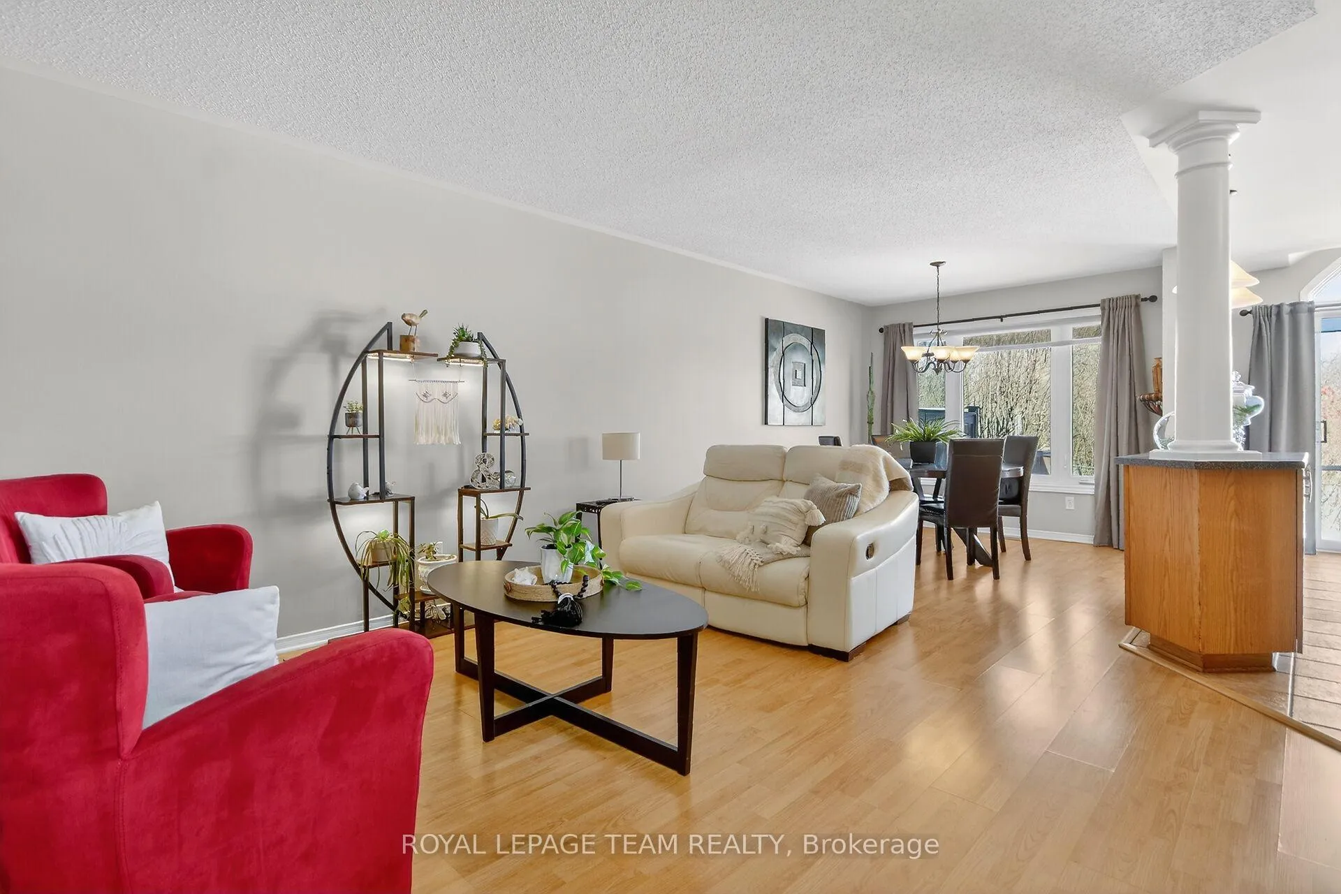 Photo 6 of 6302 Sablewood Place, Ottawa, Chapel Hill — HOMEH