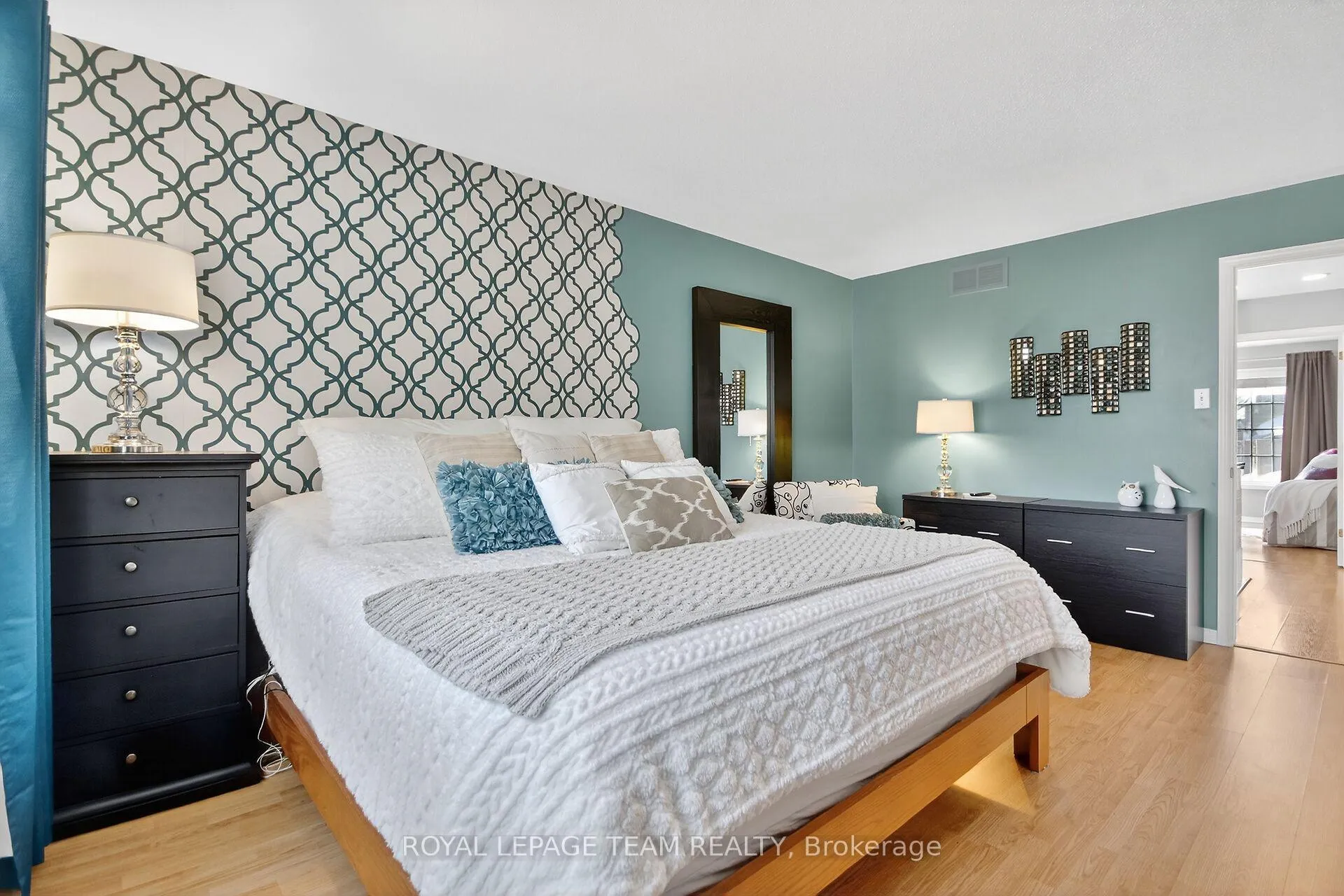 Photo 33 of 6302 Sablewood Place, Ottawa, Chapel Hill — HOMEH