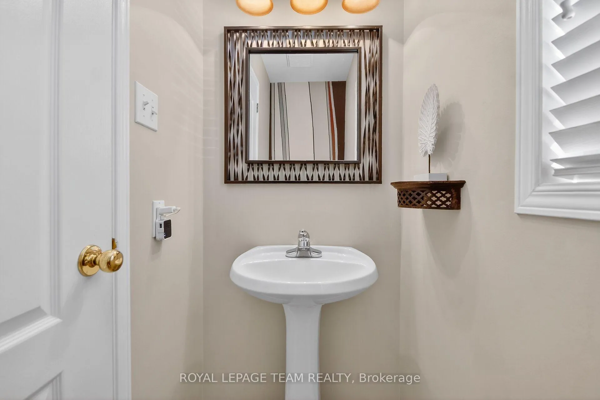 Photo 40 of 6302 Sablewood Place, Ottawa, Chapel Hill — HOMEH