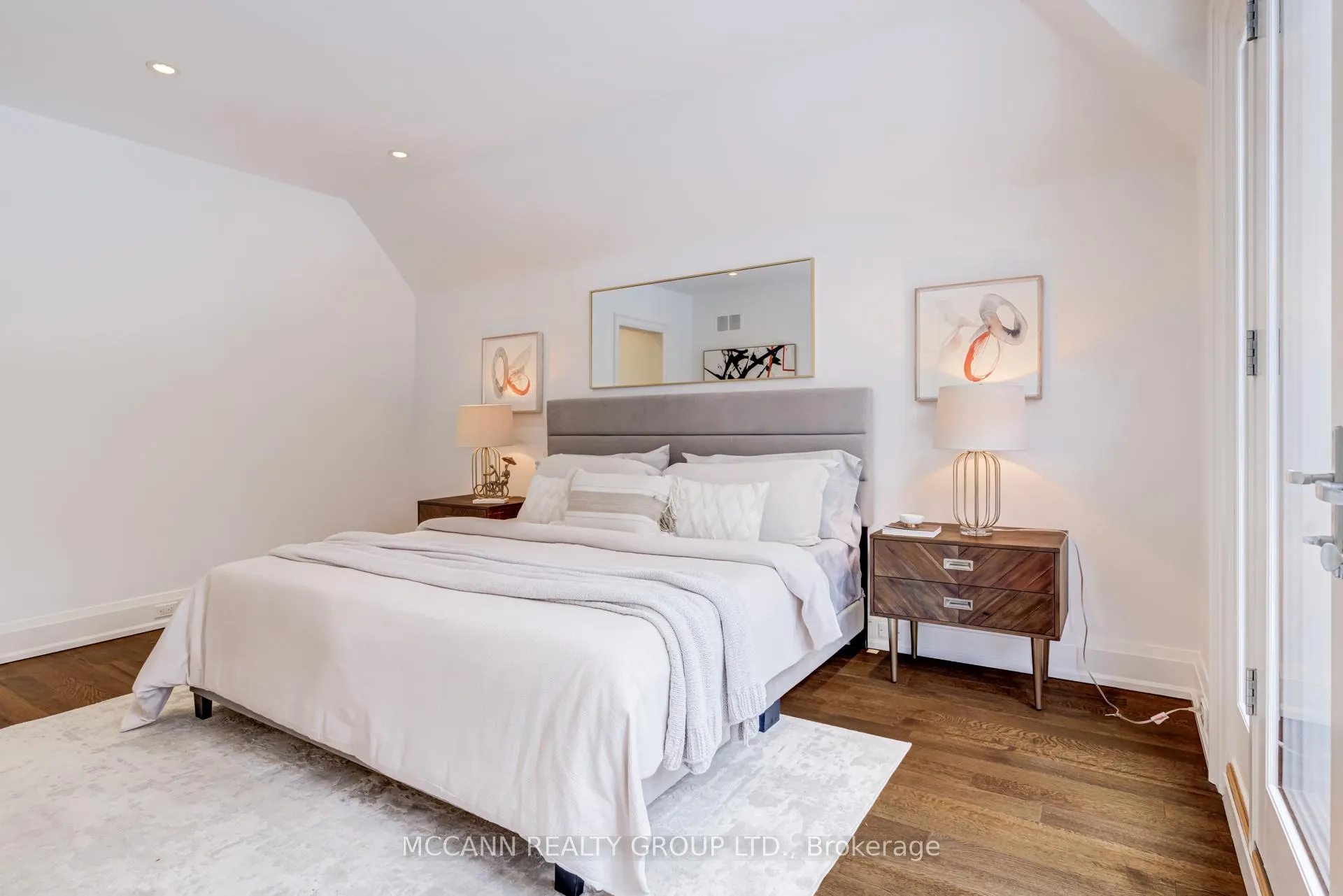 Photo 26 of 172 Hanna Road, Toronto, Leaside — HOMEH