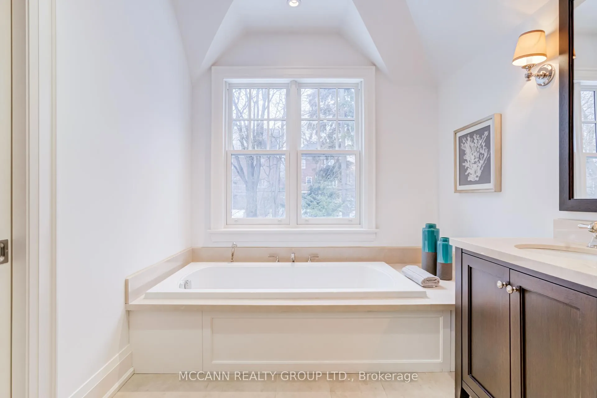 Photo 30 of 172 Hanna Road, Toronto, Leaside — HOMEH