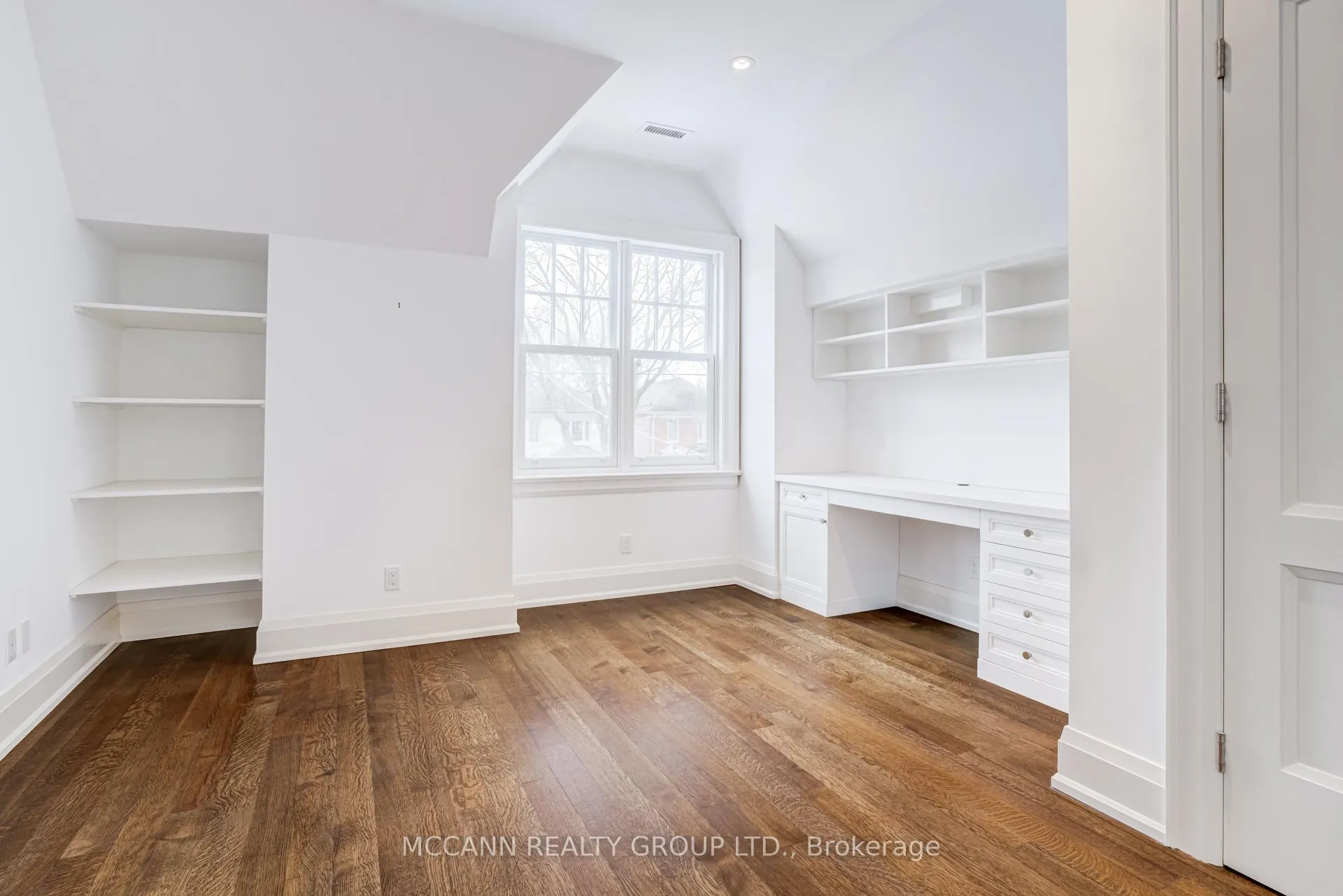 Photo 33 of 172 Hanna Road, Toronto, Leaside — HOMEH