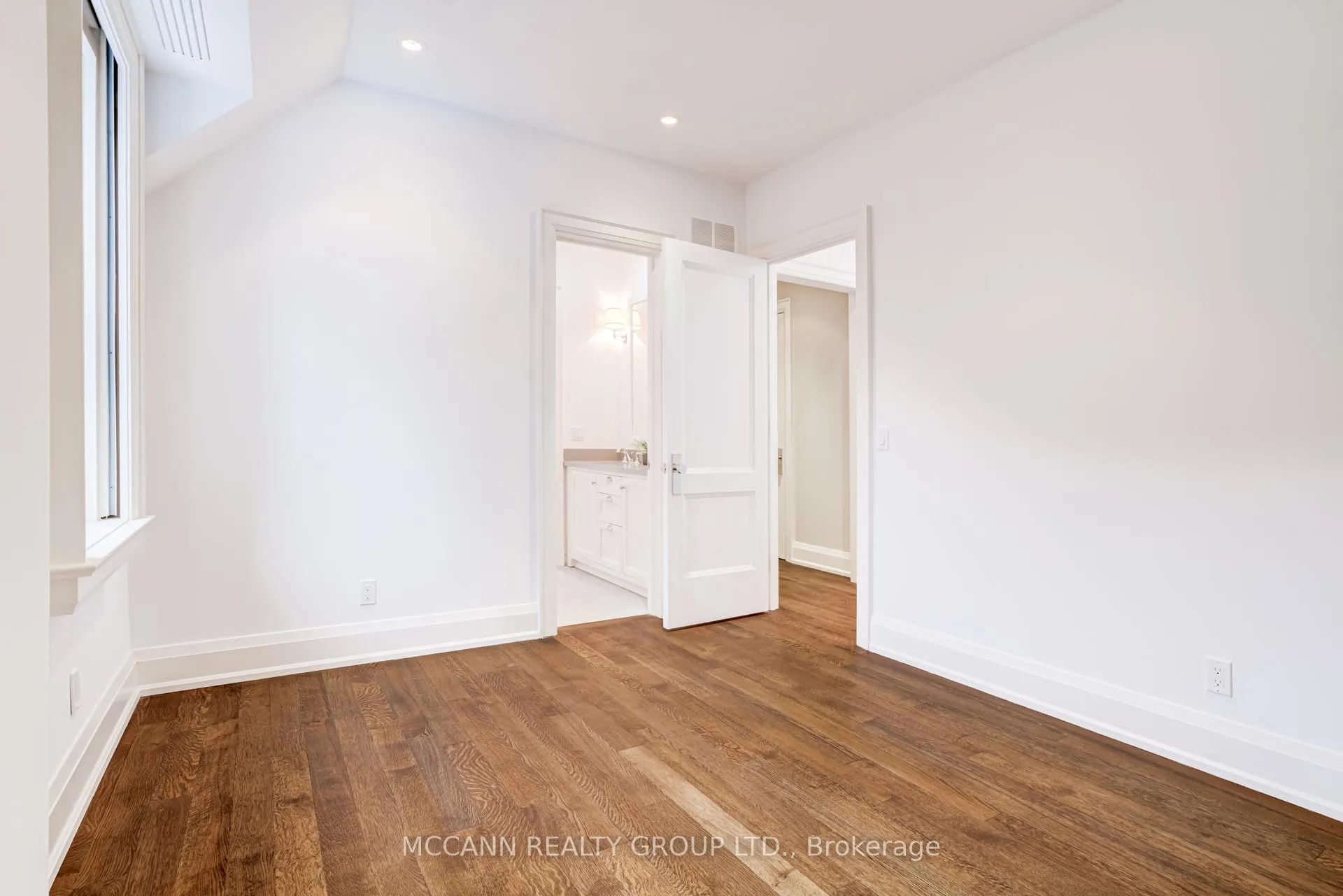 Photo 39 of 172 Hanna Road, Toronto, Leaside — HOMEH