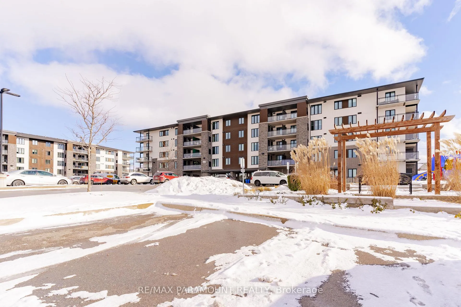 Photo 3 of Unit 202, 108 Summit Ridge Drive, Guelph, Grange Road — HOMEH