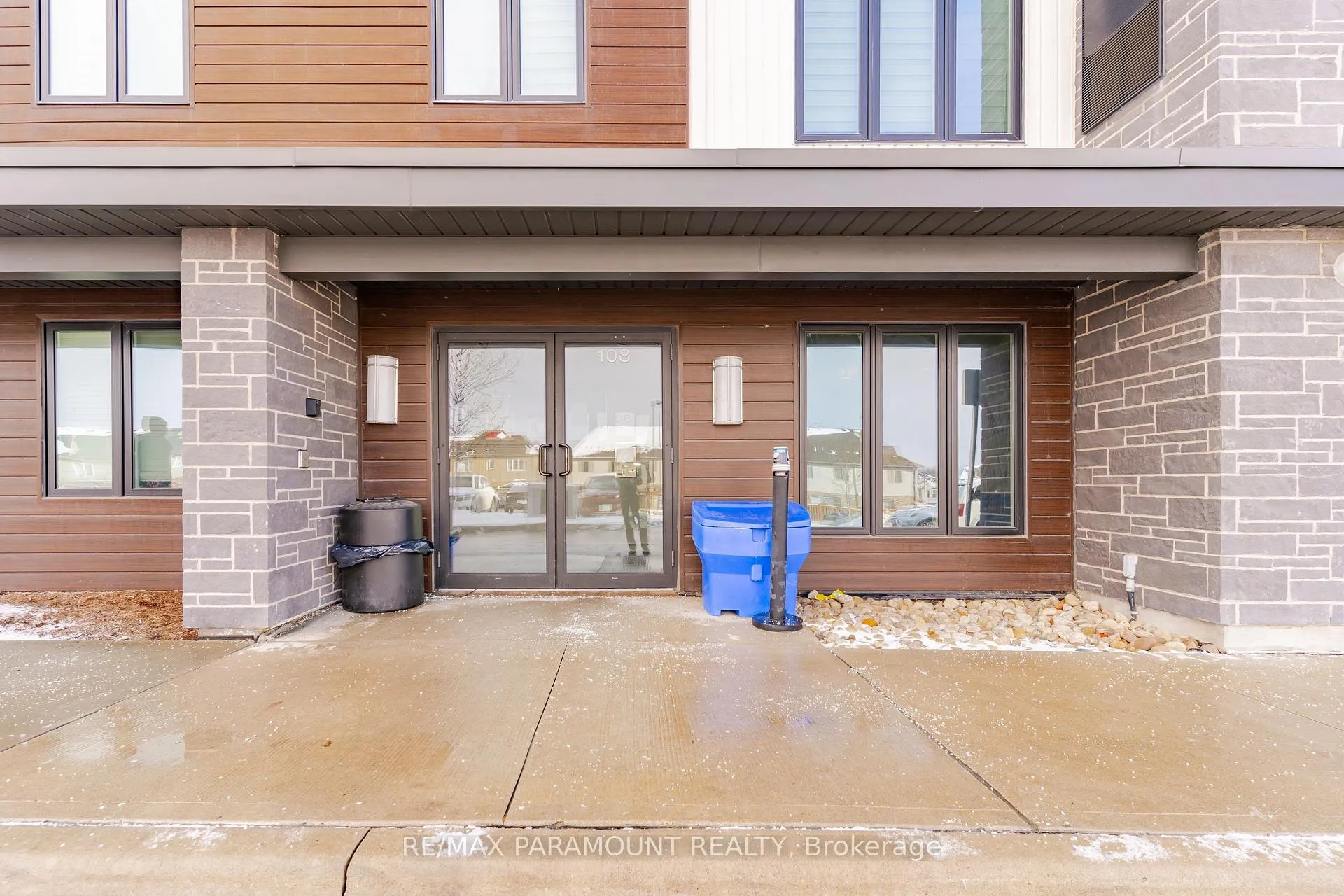 Photo 4 of Unit 202, 108 Summit Ridge Drive, Guelph, Grange Road — HOMEH