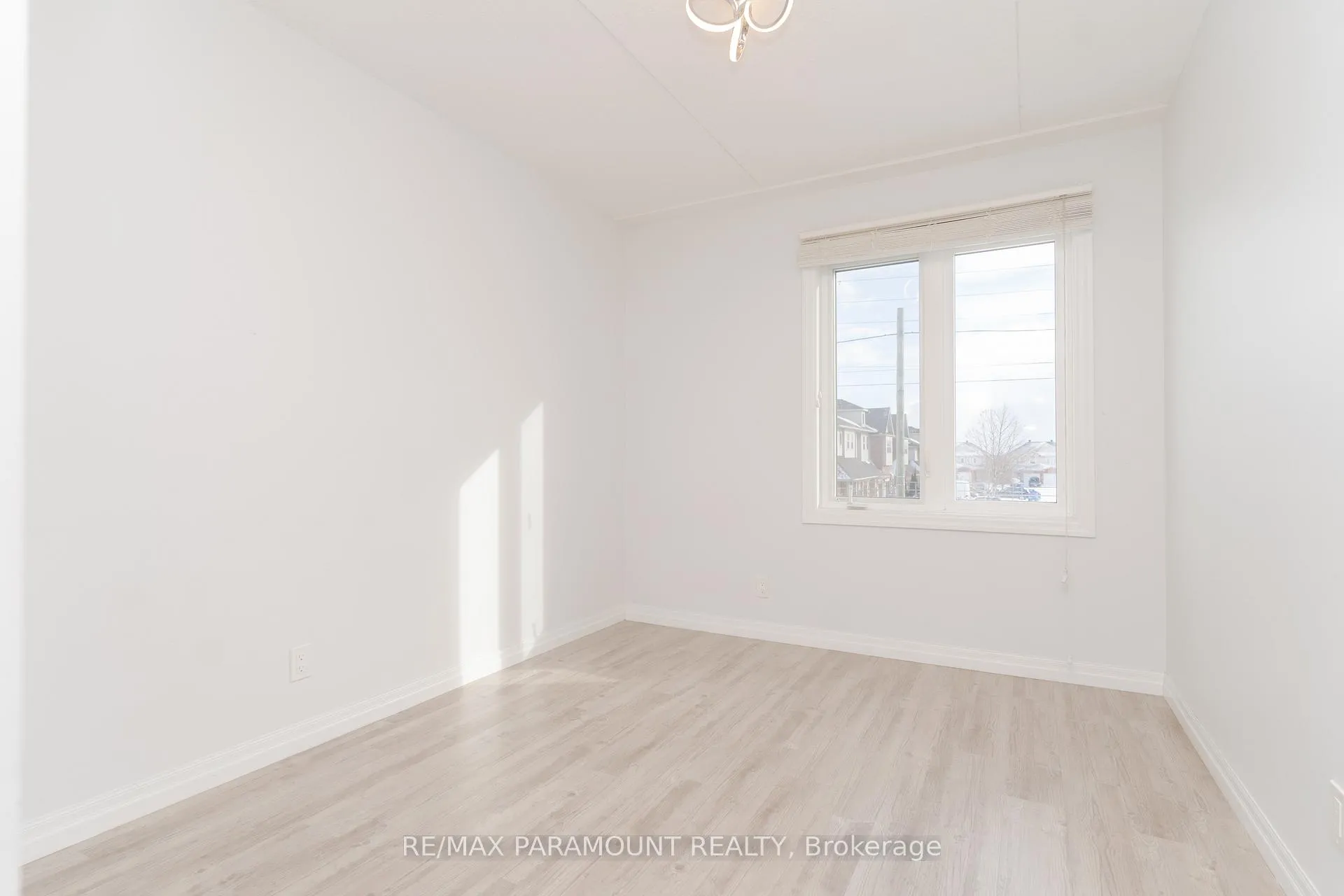 Photo 23 of Unit 202, 108 Summit Ridge Drive, Guelph, Grange Road — HOMEH