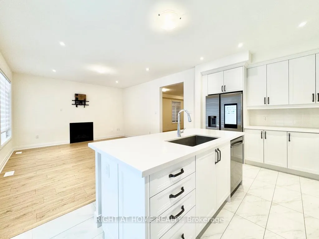 Photo 4 of 21 Calypso Avenue, Springwater, Midhurst — HOMEH
