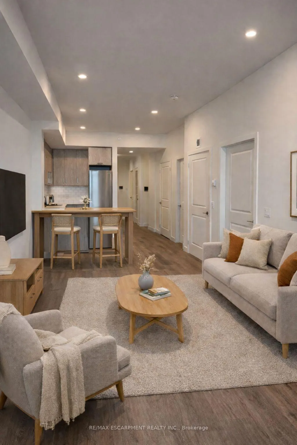 Photo 2 of Unit 605, 461 Green Road, Hamilton, Lakeshore — HOMEH