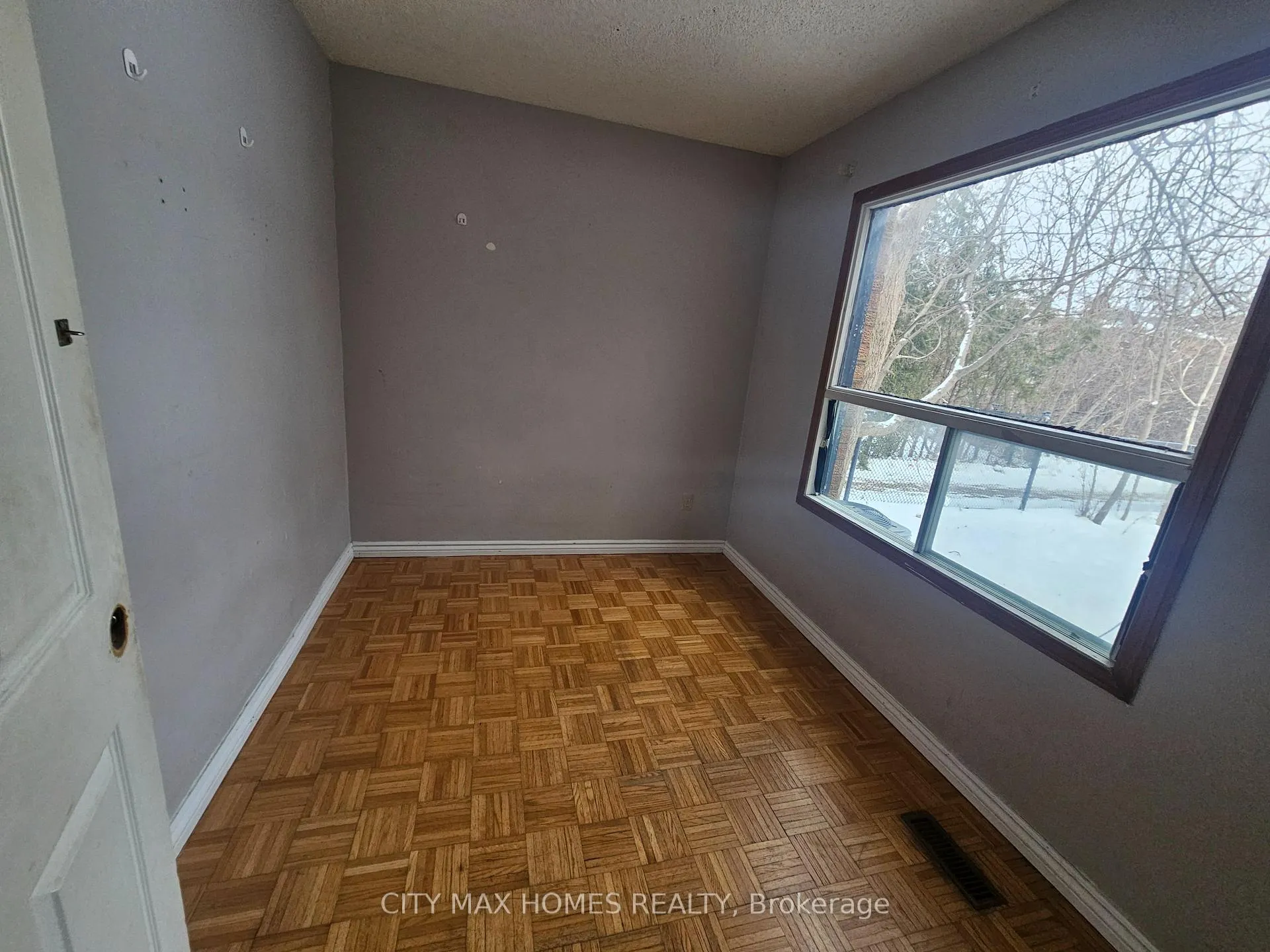 Photo 11 of 20 Windmill Boulevard, Brampton, Fletcher's Creek South — HOMEH