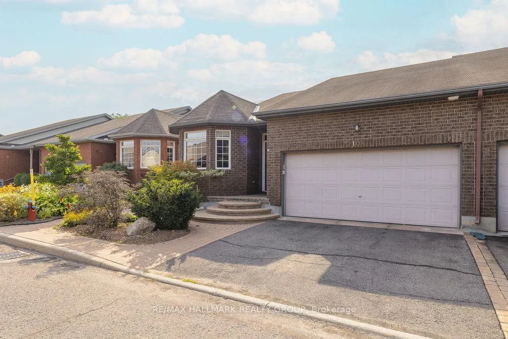 Photo 2 of 104 Bartlett Private, Ottawa, Hunt Club/Western Community — HOMEH