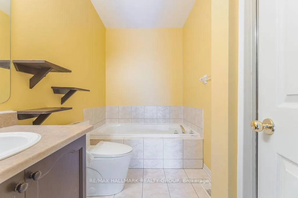 Photo 19 of 104 Bartlett Private, Ottawa, Hunt Club/Western Community — HOMEH