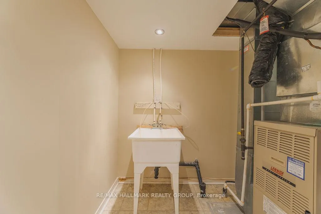 Photo 32 of 104 Bartlett Private, Ottawa, Hunt Club/Western Community — HOMEH