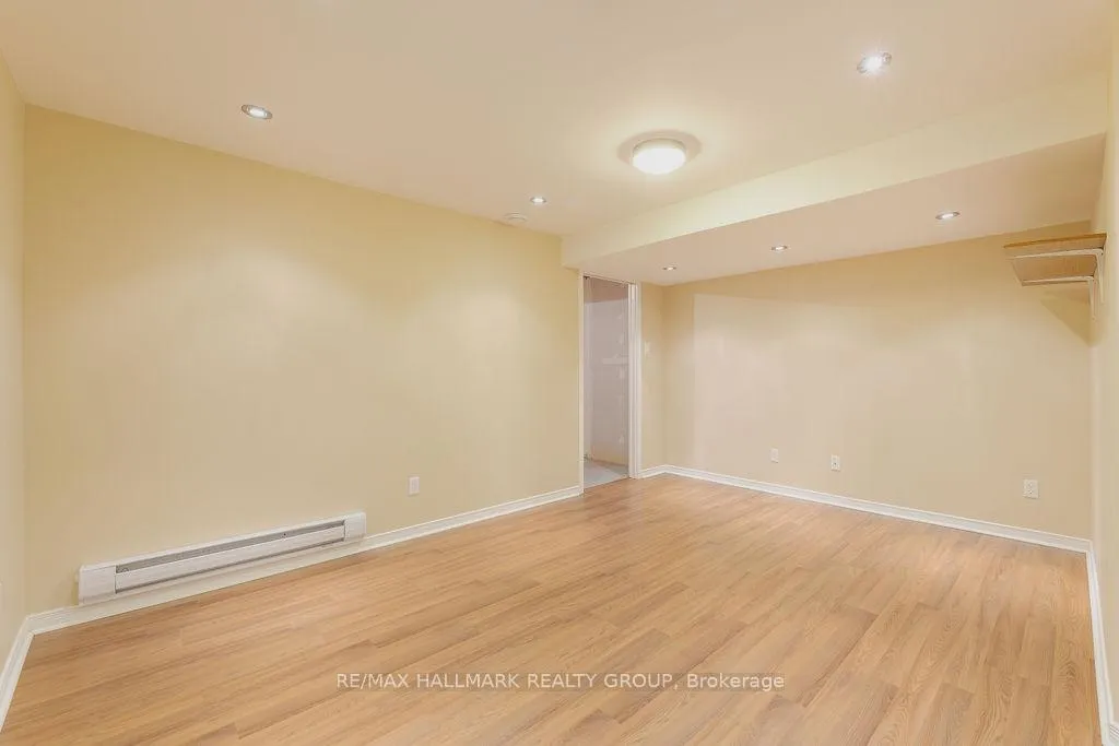 Photo 34 of 104 Bartlett Private, Ottawa, Hunt Club/Western Community — HOMEH