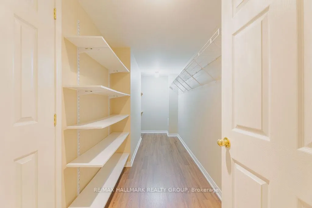 Photo 35 of 104 Bartlett Private, Ottawa, Hunt Club/Western Community — HOMEH