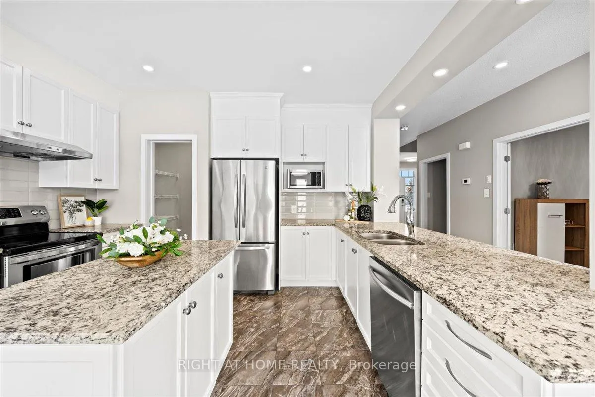 Photo 16 of 319 Oxer Place, Ottawa, Kanata - Emerald Meadows/Trailwest — HOMEH
