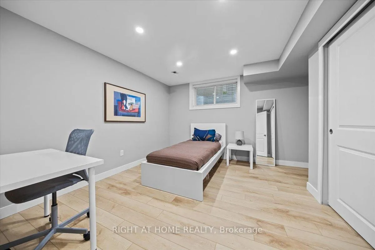 Photo 33 of 319 Oxer Place, Ottawa, Kanata - Emerald Meadows/Trailwest — HOMEH