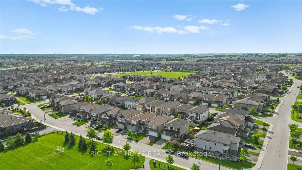 Photo 39 of 319 Oxer Place, Ottawa, Kanata - Emerald Meadows/Trailwest — HOMEH