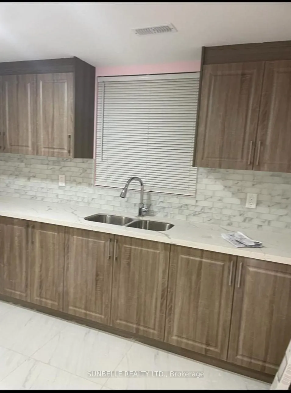 Photo 5 of Unit Basement, 26 Senwood Street, Brampton, Fletcher's Meadow — HOMEH