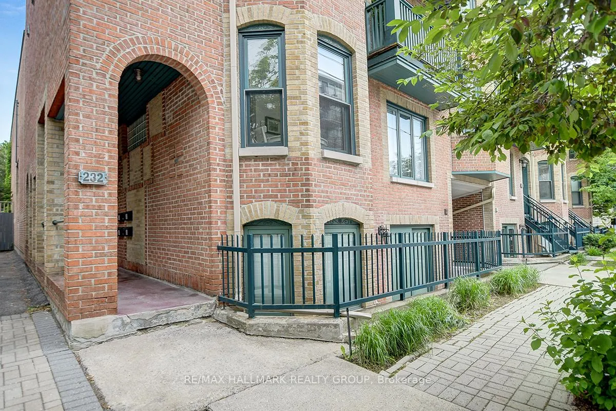 Photo 2 of Unit 1, 232 Wilbrod Street, Ottawa, Sandy Hill — HOMEH