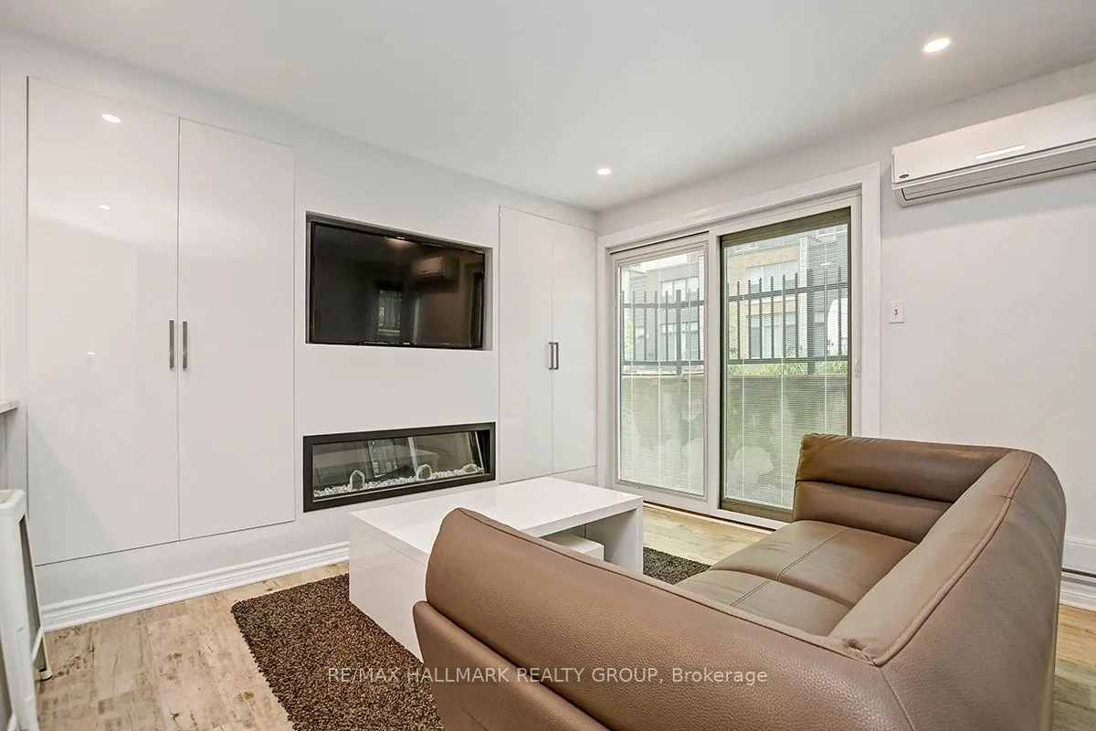 Photo 5 of Unit 1, 232 Wilbrod Street, Ottawa, Sandy Hill — HOMEH