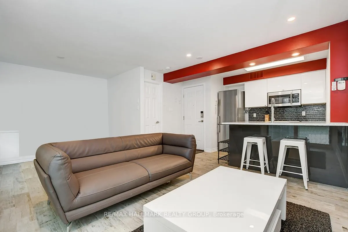 Photo 7 of Unit 1, 232 Wilbrod Street, Ottawa, Sandy Hill — HOMEH